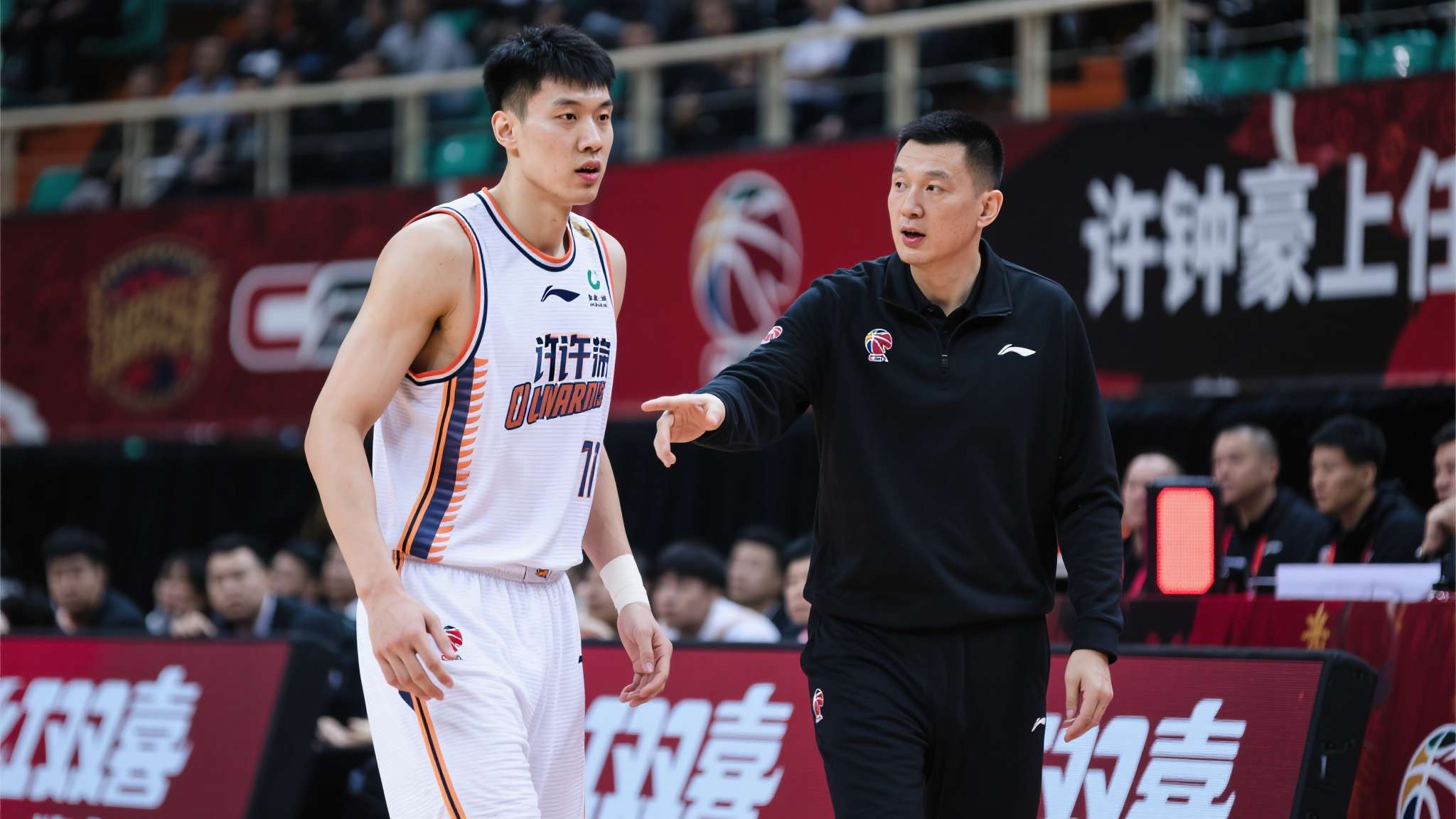 恭喜，许钟豪上任豪门，担任主教练，曾帮广厦夺冠，被称CBA恶人